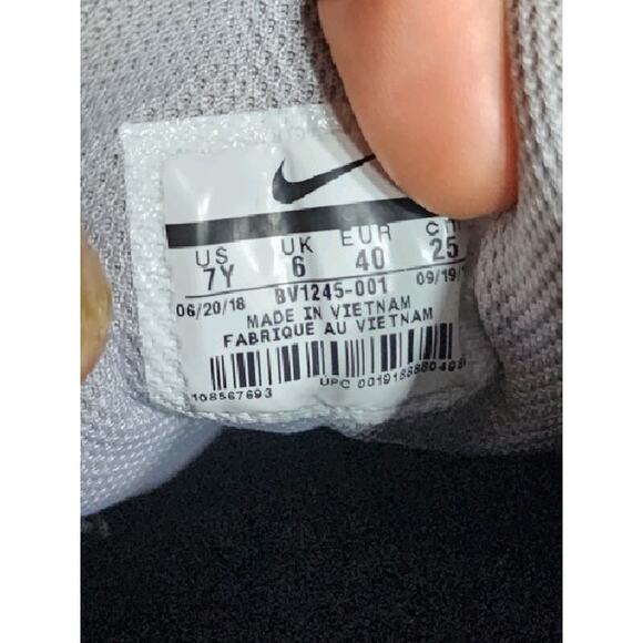 Nike Air Max 95 Sz 7youth=8.5 Womens 008506 White Gray Running Athletic Sneakers - Picture 8 of 8